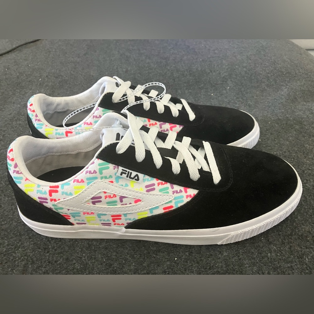 New Fila Black Sneakers with Multicolor Logo NWT